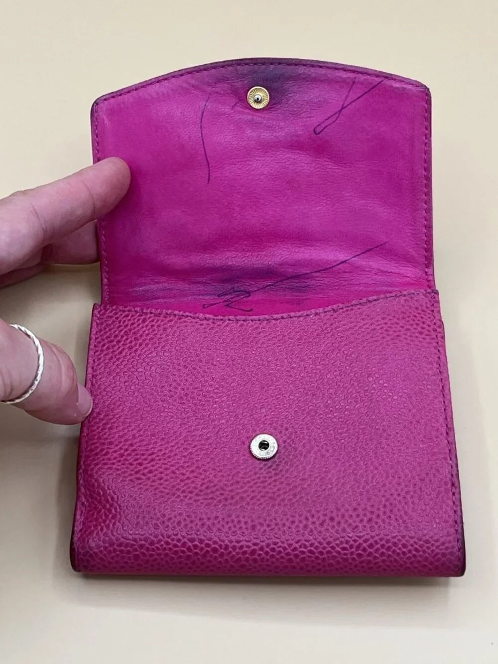 CHANEL authentic compact